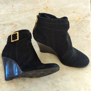 ⭐ Tory Burch Adrienne Ankle Wedge Booties